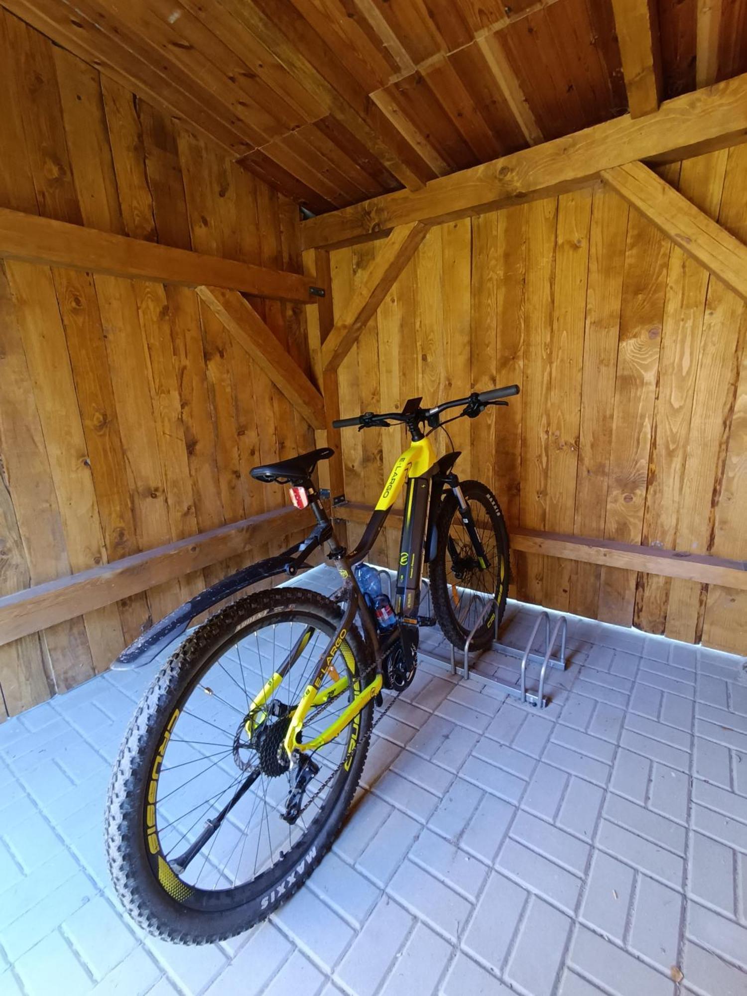 Klidna Lokalita Na Kraji Lesa, Cely Dum S Uschovnu Kol Villa Nova Bystrice Luaran gambar