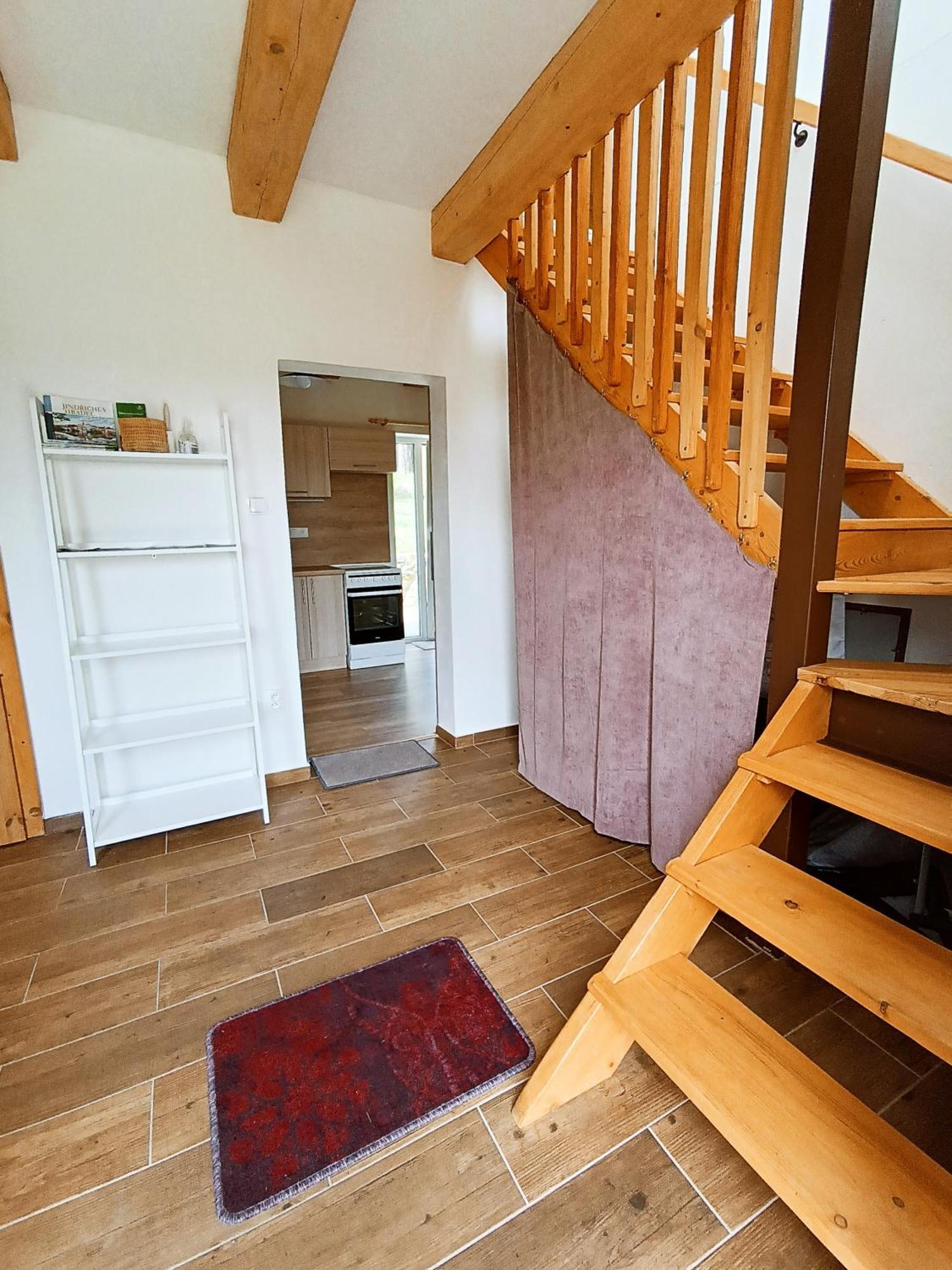 Klidna Lokalita Na Kraji Lesa, Cely Dum S Uschovnu Kol Villa Nova Bystrice Luaran gambar